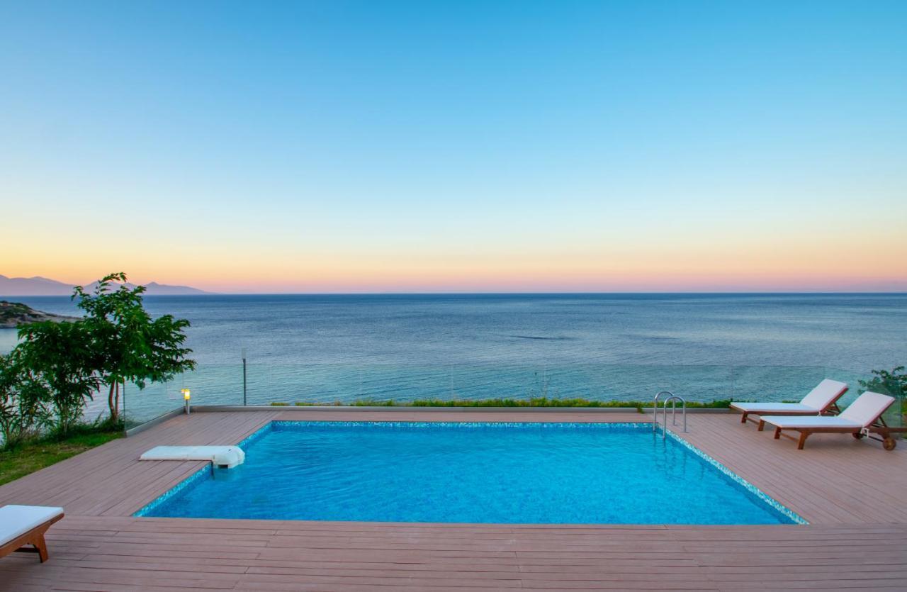 Villa Thalassa - Deja Vu Villas Agios Nikolaos  Bagian luar foto